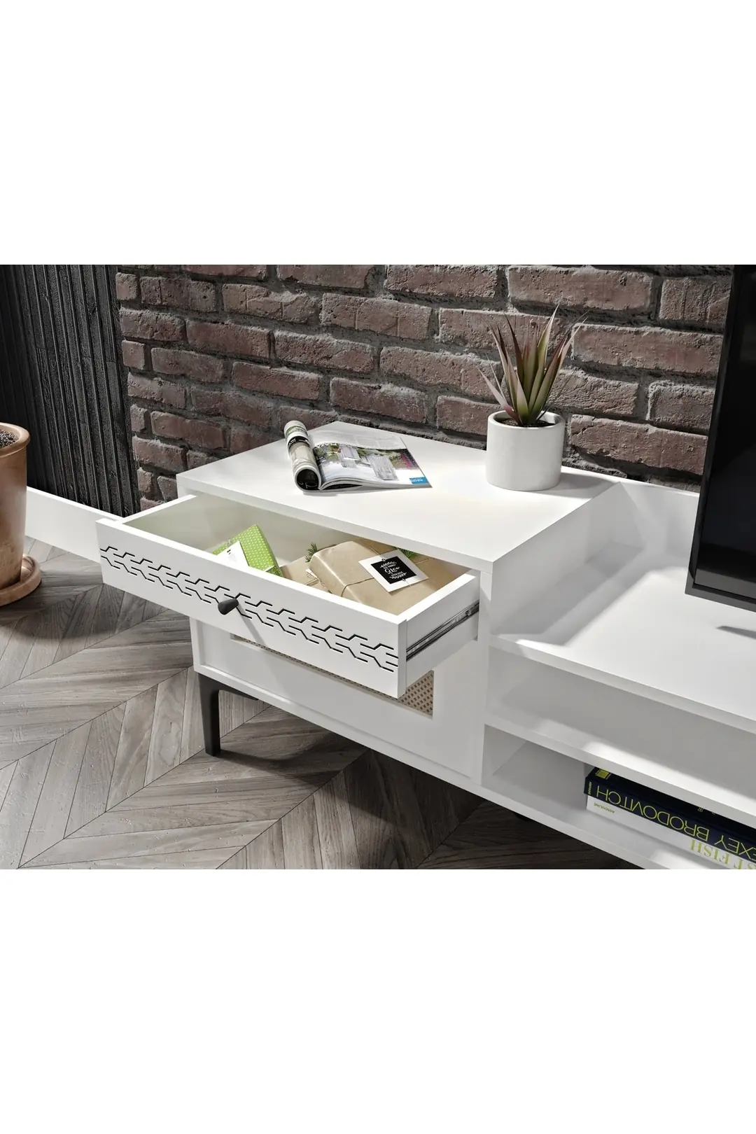 Trio Hazeran Tv Ünitesi(%100mdf) 4